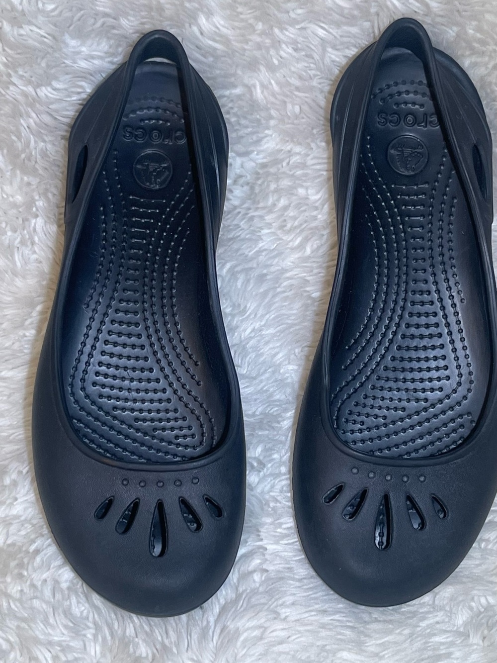 Crocs Kadee Women's Black Slip-On Ballet Flats size 8